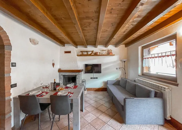 Villetta a schiera, giardino privato e box doppio